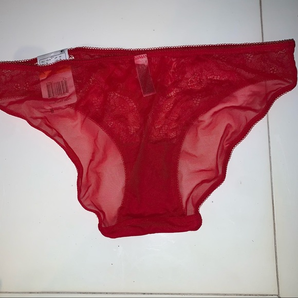 New b.tempted lace bikini small - Picture 5 of 5